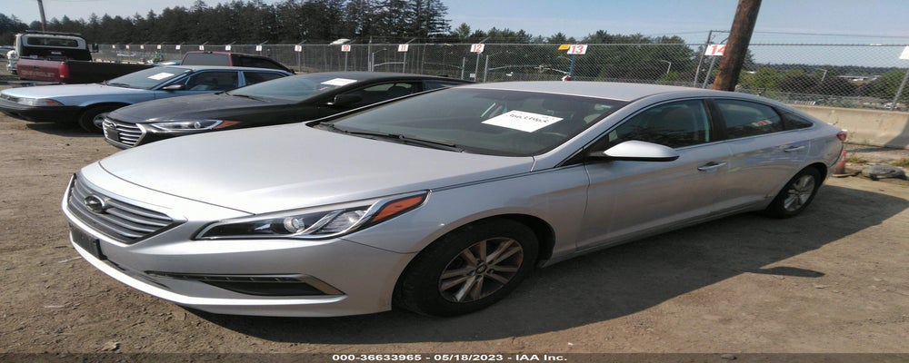 5NPE24AFXFH132172 2015 HYUNDAI SONATA photo no. 2
