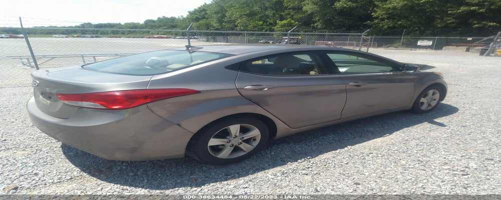 5NPDH4AE3DH357256 2013 HYUNDAI ELANTRA photo no. 4