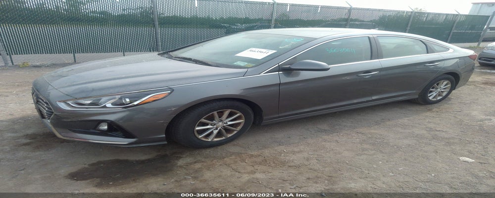5NPE24AF0JH647058 2018 HYUNDAI SONATA photo no. 2