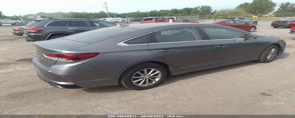 5NPE24AF0JH647058 2018 HYUNDAI SONATA photo no. 4