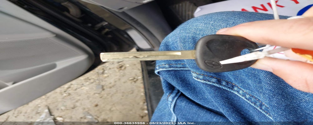 KMHCT4AE3HU330639 2017 HYUNDAI ACCENT photo no. 11