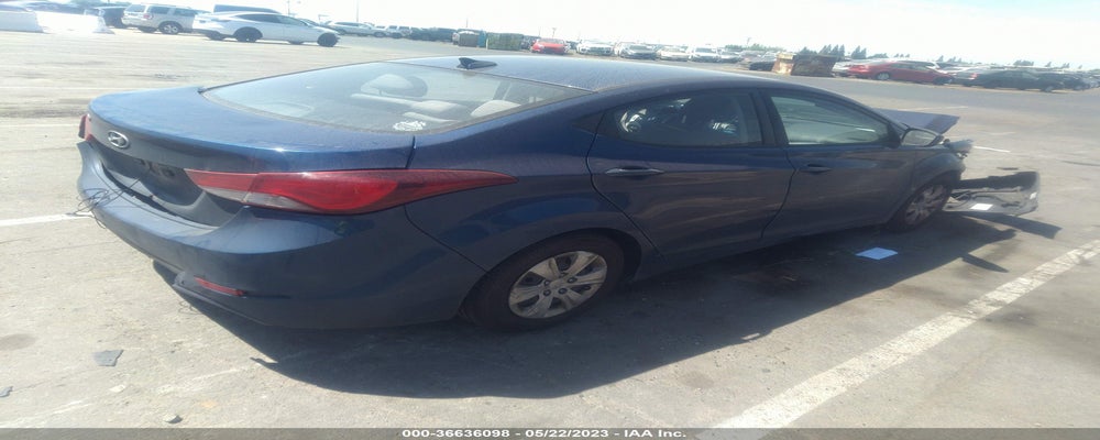 5NPDH4AE4GH697682 2016 HYUNDAI ELANTRA photo no. 4