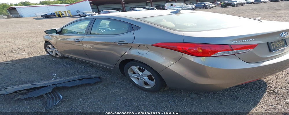 5NPDH4AE4DH330700 2013 HYUNDAI ELANTRA photo no. 3