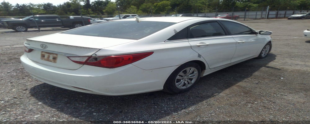 5NPEB4AC9BH011116 2011 HYUNDAI SONATA photo no. 4