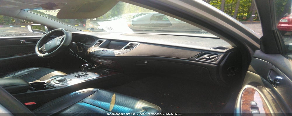 KMHGC4DF4BU118815 2011 HYUNDAI GENESIS photo no. 5