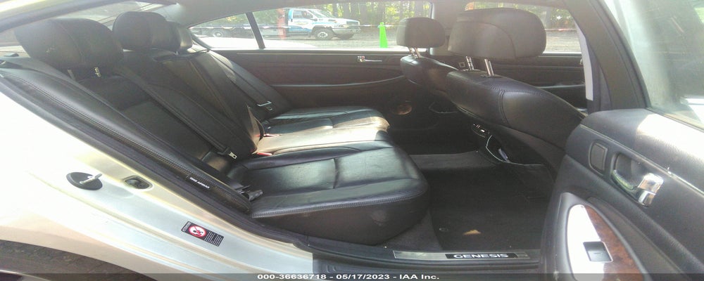 KMHGC4DF4BU118815 2011 HYUNDAI GENESIS photo no. 8