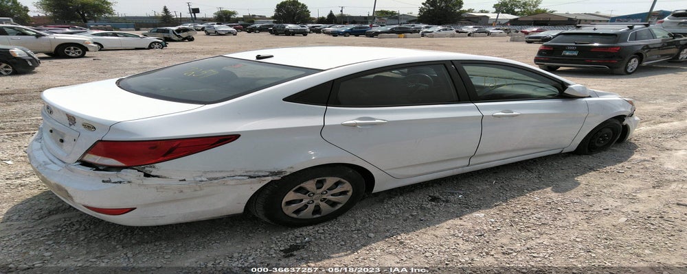 KMHCT4AE1HU341445 2017 HYUNDAI ACCENT photo no. 4
