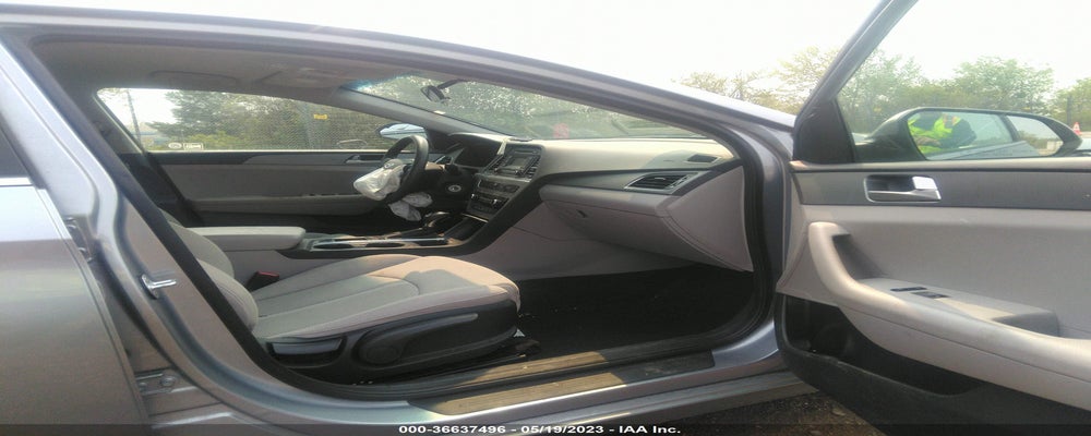 5NPE24AF9HH519976 2017 HYUNDAI SONATA photo no. 5
