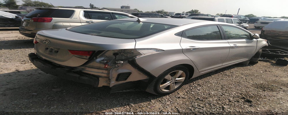 KMHDH4AE3DU669353 2013 HYUNDAI ELANTRA photo no. 4