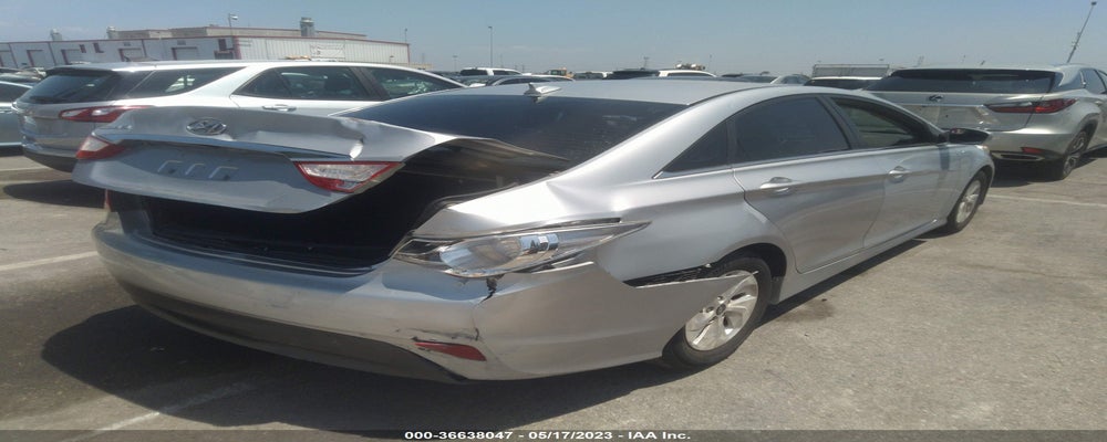 5NPEB4AC7EH820263 2014 HYUNDAI SONATA photo no. 4