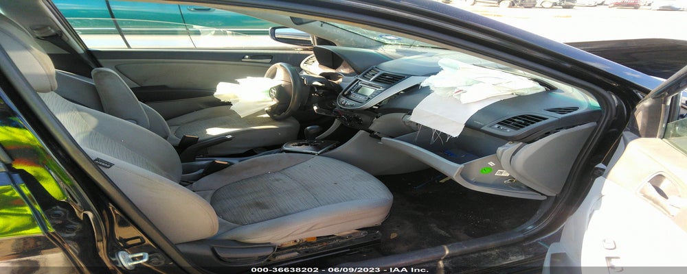 KMHCT4AEXHU203645 2017 HYUNDAI ACCENT photo no. 5