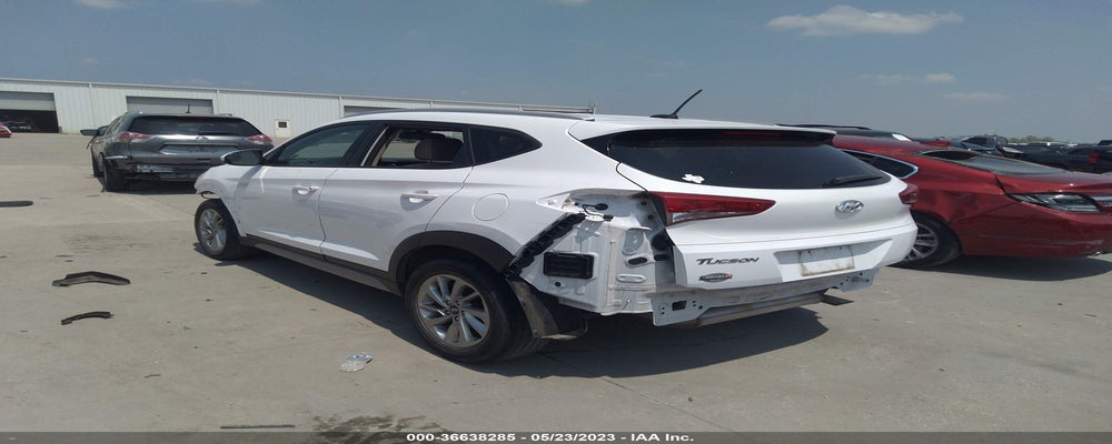 KM8J33A46HU587125 2017 HYUNDAI TUCSON photo no. 3