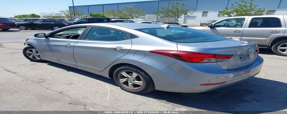 5NPDH4AEXFH559806 2015 HYUNDAI ELANTRA photo no. 3