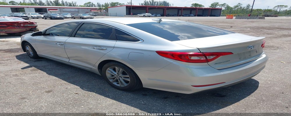 5NPE24AF7GH304112 2016 HYUNDAI SONATA photo no. 3