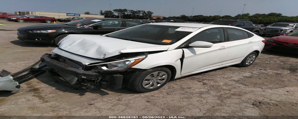 KMHCT4AE7HU273152 2017 HYUNDAI ACCENT photo no. 2