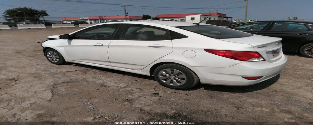 KMHCT4AE7HU273152 2017 HYUNDAI ACCENT photo no. 3