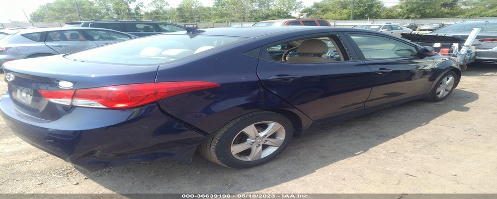 5NPDH4AE9DH205384 2013 HYUNDAI ELANTRA photo no. 4