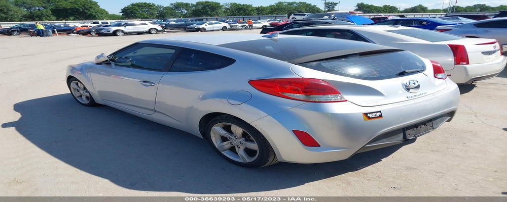 KMHTC6AD5CU049132 2012 HYUNDAI VELOSTER photo no. 3