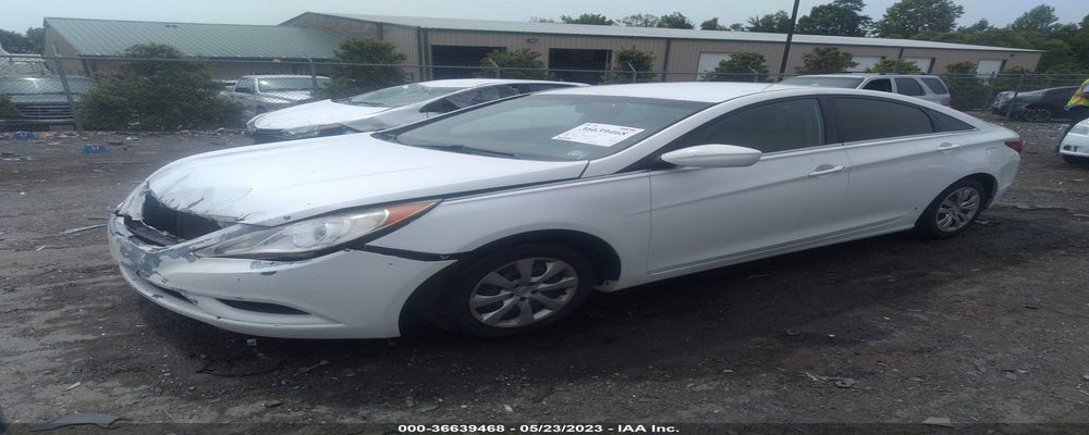5NPEB4AC2BH200626 2011 HYUNDAI SONATA photo no. 2