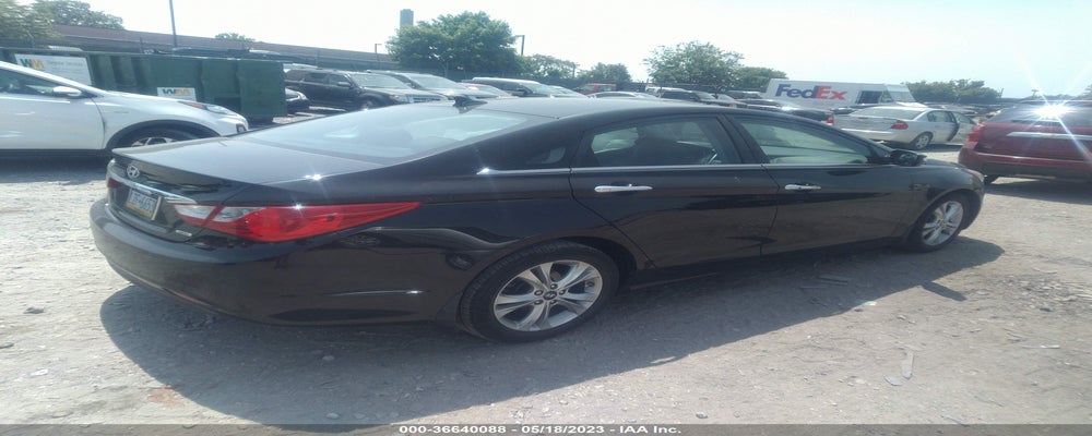5NPEC4AC7BH126715 2011 HYUNDAI SONATA photo no. 4