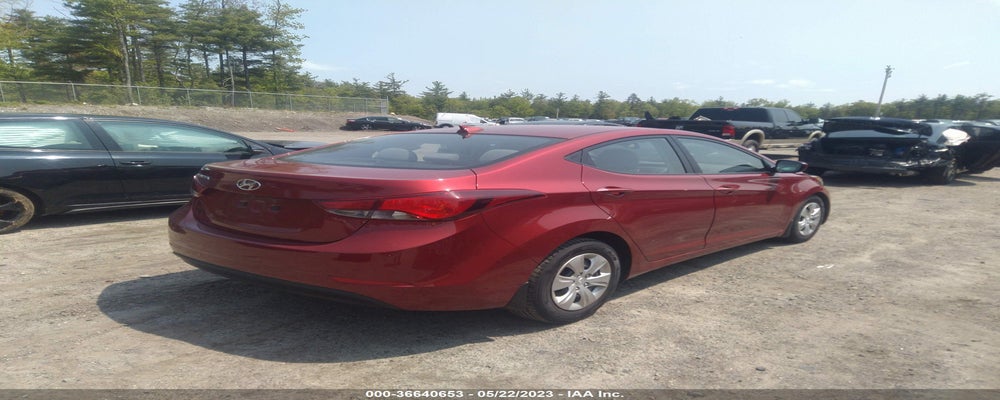 5NPDH4AE1GH669323 2016 HYUNDAI ELANTRA photo no. 4