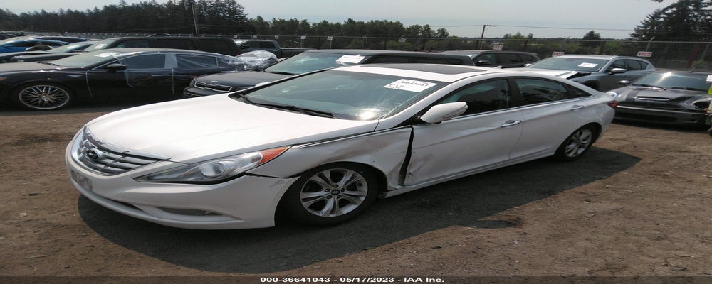 5NPEC4AC7BH005134 2011 HYUNDAI SONATA photo no. 2