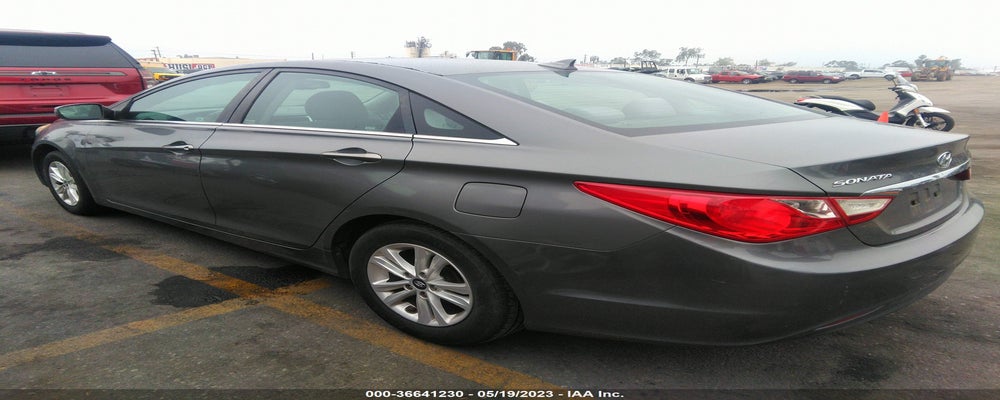 5NPEB4AC6DH570335 2013 HYUNDAI SONATA photo no. 3