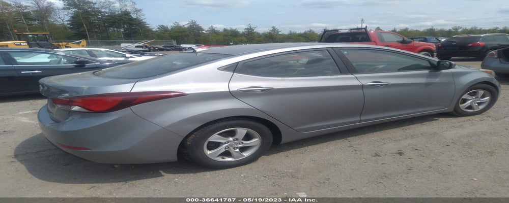 KMHDH4AE6FU224608 2015 HYUNDAI ELANTRA photo no. 4