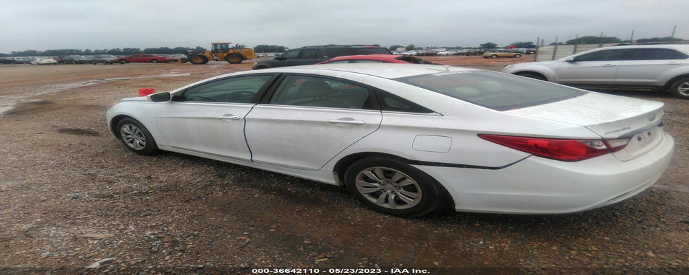 5NPEB4AC6DH561103 2013 HYUNDAI SONATA photo no. 3