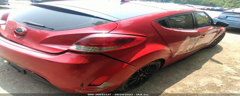 KMHTC6AD7DU124687 2013 HYUNDAI VELOSTER photo no. 4