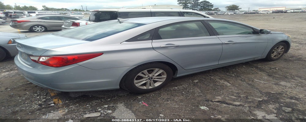 5NPEB4AC3BH240150 2011 HYUNDAI SONATA photo no. 4