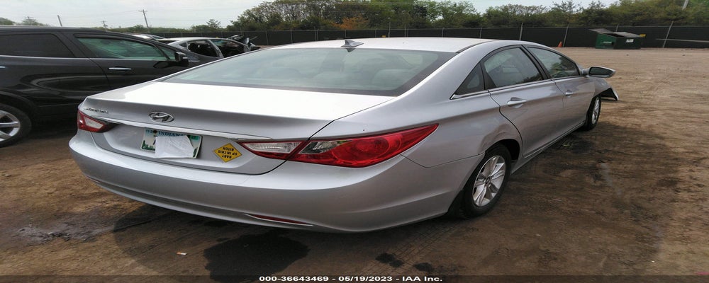 5NPEB4AC5DH682351 2013 HYUNDAI SONATA photo no. 4