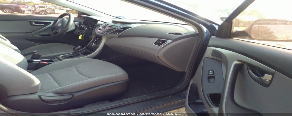 5NPDH4AE8GH742557 2016 HYUNDAI ELANTRA photo no. 5