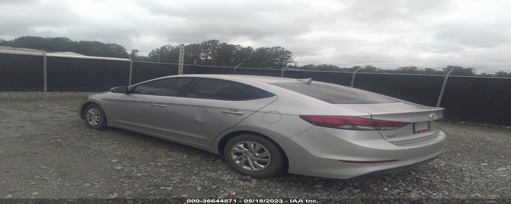 5NPD74LFXHH126739 2017 HYUNDAI ELANTRA photo no. 3