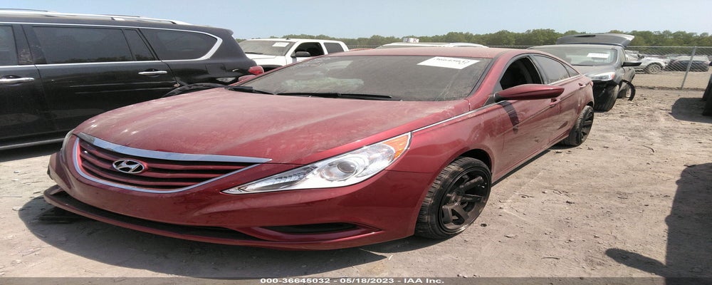 5NPEB4AC2BH163724 2011 HYUNDAI SONATA photo no. 2
