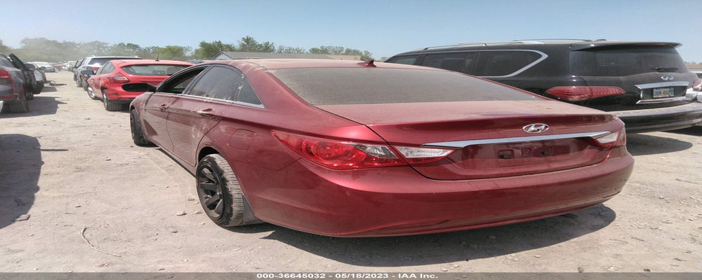 5NPEB4AC2BH163724 2011 HYUNDAI SONATA photo no. 3
