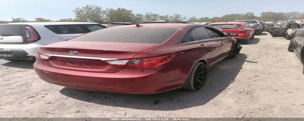 5NPEB4AC2BH163724 2011 HYUNDAI SONATA photo no. 4