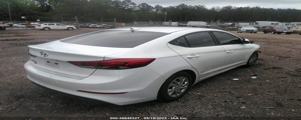 5NPD74LF0HH210987 2017 HYUNDAI ELANTRA photo no. 4