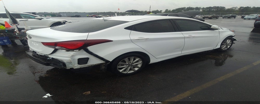 5NPDH4AE8FH607044 2015 HYUNDAI ELANTRA photo no. 4