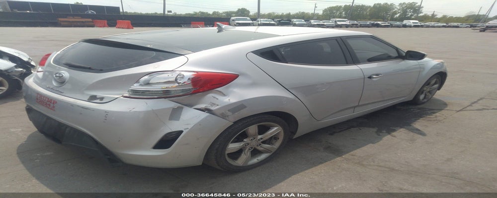 KMHTC6AD6CU065548 2012 HYUNDAI VELOSTER photo no. 4