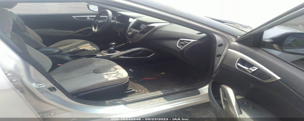 KMHTC6AD6CU065548 2012 HYUNDAI VELOSTER photo no. 5