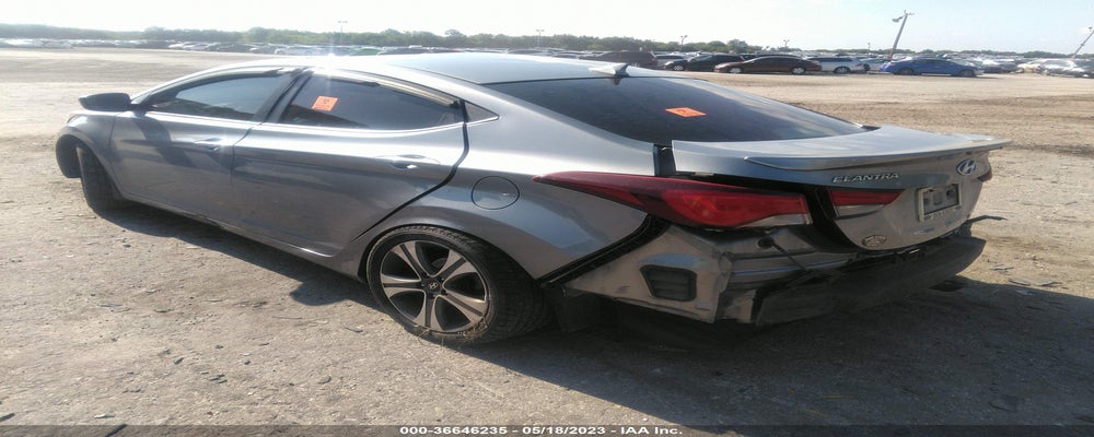 KMHDH4AH2FU423794 2015 HYUNDAI ELANTRA photo no. 3
