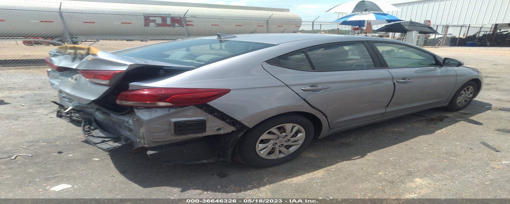 5NPD74LF8HH172831 2017 HYUNDAI ELANTRA photo no. 4