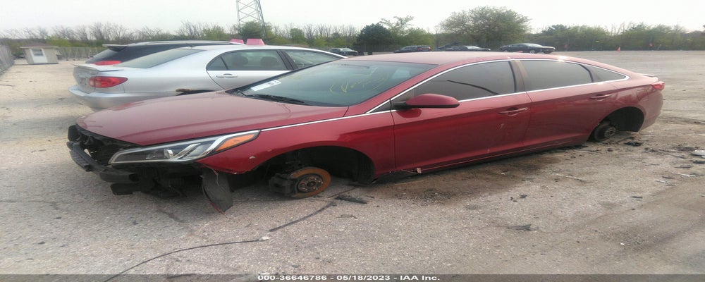 5NPE24AF8FH010927 2015 HYUNDAI SONATA photo no. 2