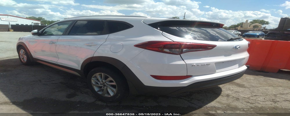 KM8J33A49HU303471 2017 HYUNDAI TUCSON photo no. 3