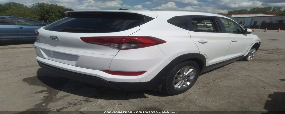 KM8J33A49HU303471 2017 HYUNDAI TUCSON photo no. 4