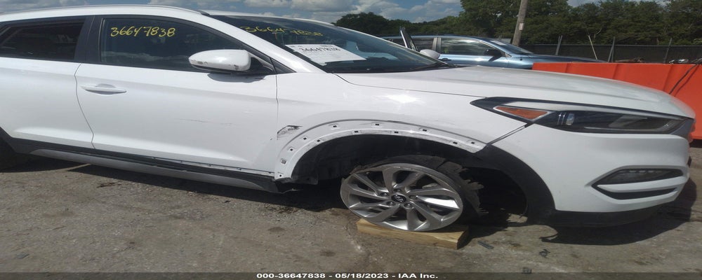 KM8J33A49HU303471 2017 HYUNDAI TUCSON photo no. 6