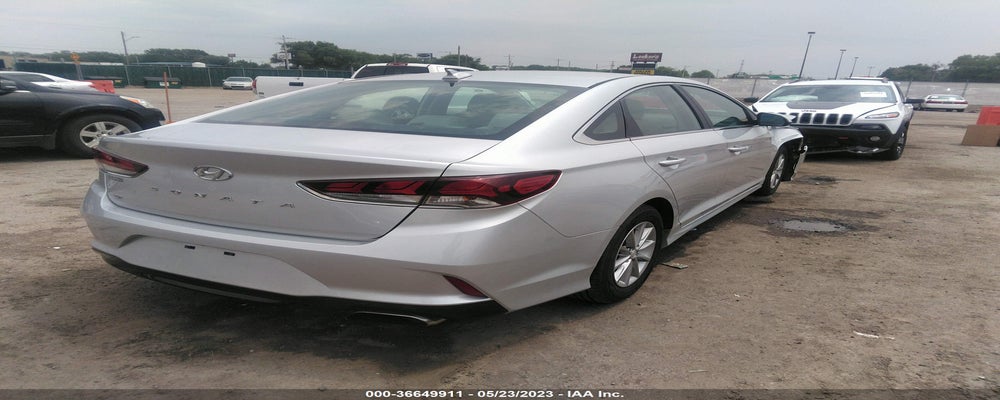 5NPE24AF5JH648075 2018 HYUNDAI SONATA photo no. 4