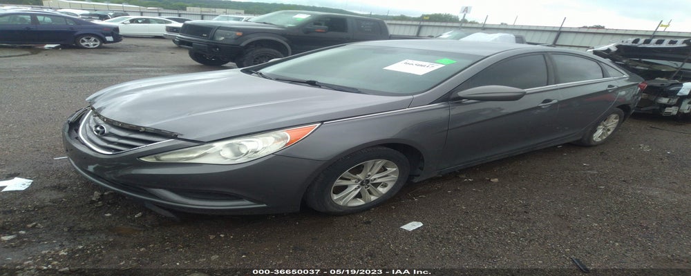 5NPEB4AC1BH066062 2011 HYUNDAI SONATA photo no. 2
