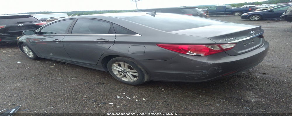 5NPEB4AC1BH066062 2011 HYUNDAI SONATA photo no. 3